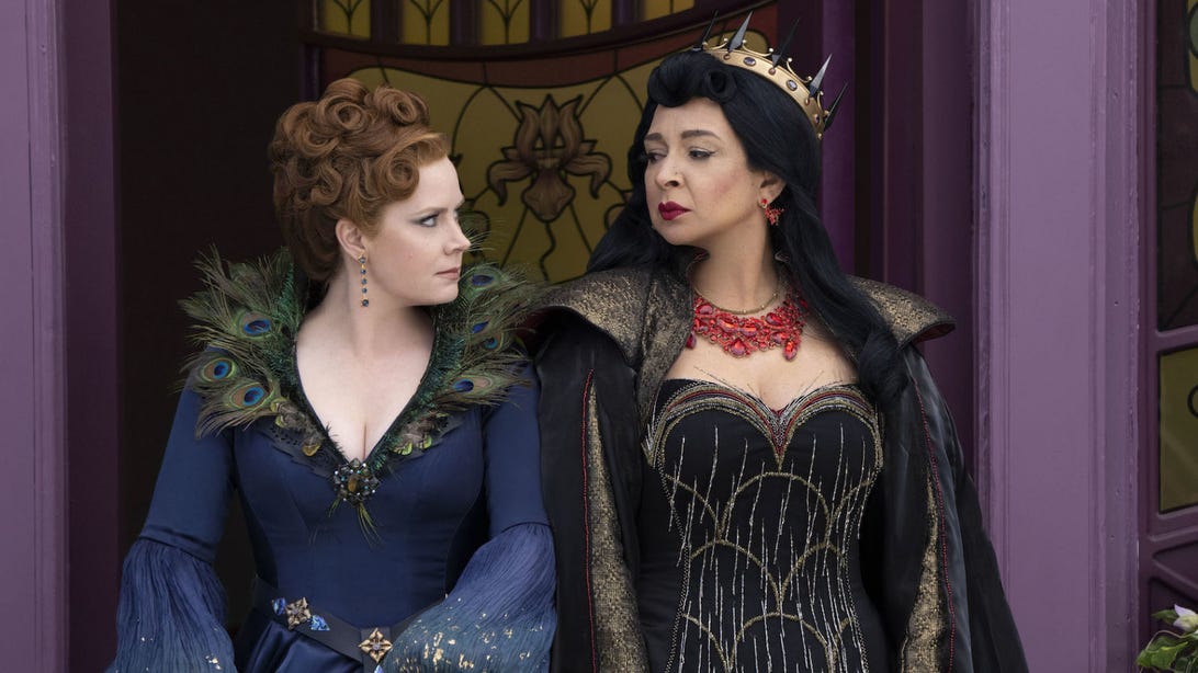 Amy Adams and Maya Rudolph, Disenchanted